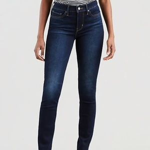 Levi’s skinny jeans